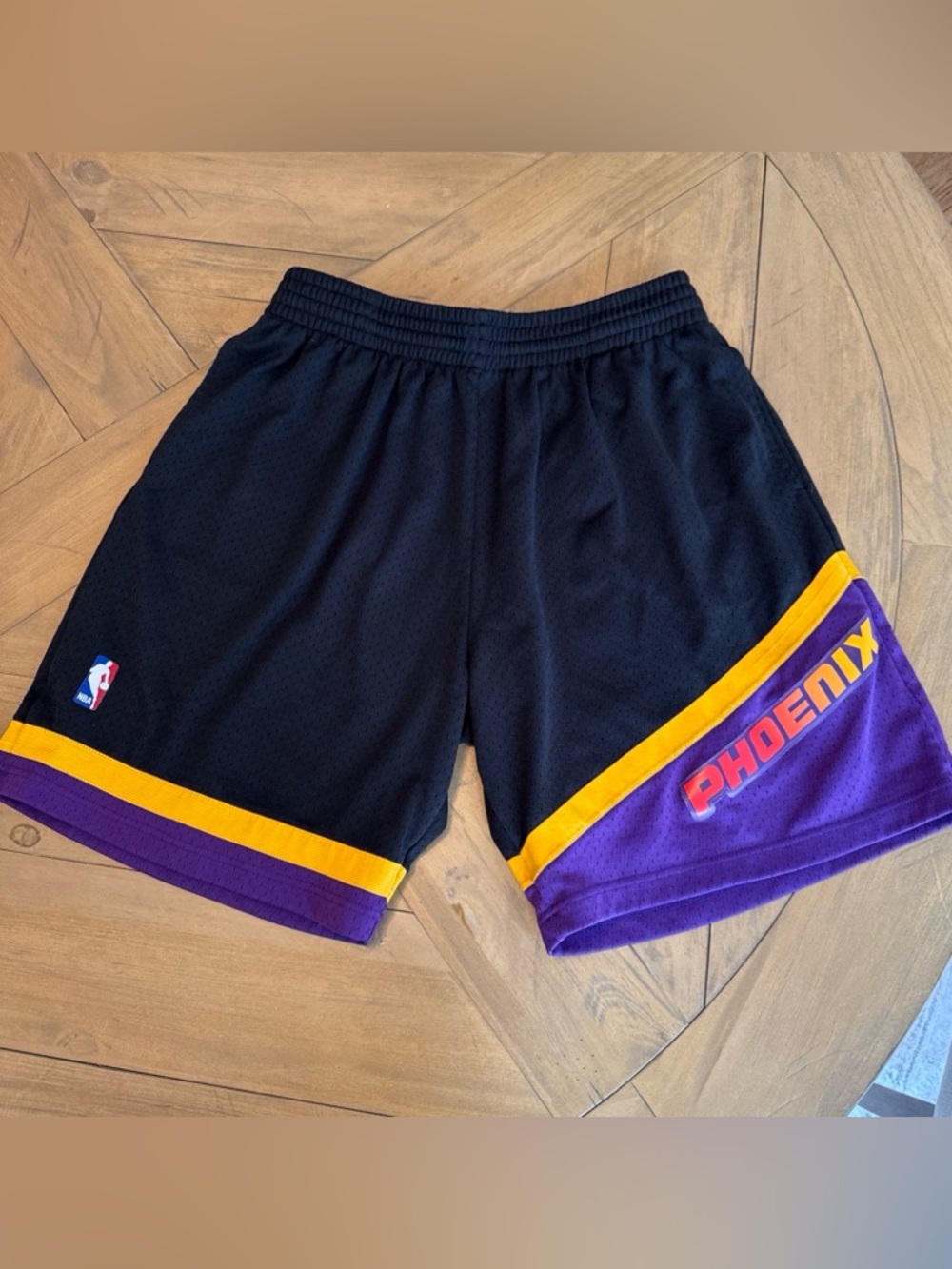 Mitchell & Ness Phoenix Suns Swingman Shorts, XL Black/Purple